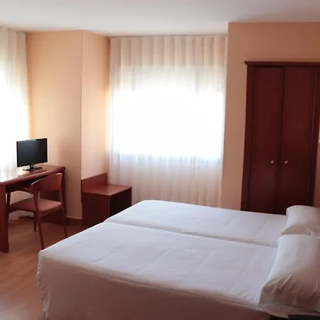 Hotel Maycar 2*
