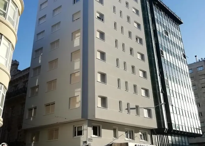 Maycar Szálloda 2*